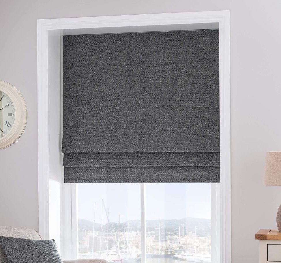 الستائر الرومانية